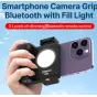Ulanzi CG-02 mobilā telefona kameras rokturis ar integrēto LED gaismu un Bluetooth tālvadību, trīs gaismas intensitātes līmeņi, piestiprināts pie viedtālruņa uzlabotai mobilajai fotografēšanai