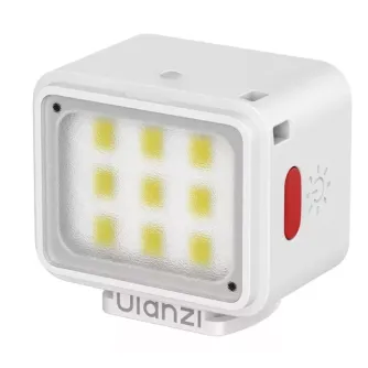 Ulanzi DG01 Cube Mini Light with built-in diffuser, 5600K daylight illumination, USB-C rechargeable battery, cold shoe mount