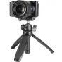 Ulanzi MT-47 kompakts stāvošais statīvs ar Arca-Swiss ātri atbrīvojošo plātni un lodes galvu, uzstādīts ar Sony Alpha bezspoguļu kameru, ideāls vlogiem un straumēšanai