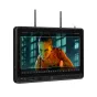 Atomos Sumo PRO 19 19-дюймовый 4K HDR монитор-рекордер с двумя Wi-Fi антеннами, вид спереди с включенным дисплеем, инструментами фокусировки и интерфейсом мультикамерного мониторинга