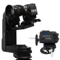 Головка кинематографического моторизованного крана VariZoom VZCINEMAPRO-K1 с установленной камерой RED, оснащённая кодированными рукоятками и расширенной панелью управления для точного 5-осевого контроля в кинопроизводстве и вещ