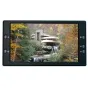 Видеомонитор Varizoom VZTFT7 с 7-дюймовым LCD экраном, демонстрирующий яркое изображение пейзажа с деревянной конструкцией над водопадом, окруженным осенней листвой, подходит для монтажа на камеру или полевого мониторинга с подд