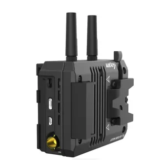 Vaxis ATOM 600 KV bezvadu video pārraidītājs ar divām antenām, OLED ekrānu un SDI/HDMI portiem, nodrošinot zemas aizkaves 1080p60 video pārraidi.