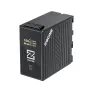 ZGCINE BT-NPF970 L sērijas 9600mAh akumulators ar OLED displeju, kas rāda 100% uzlādi, USB-C portu un ventilācijas atverēm profesionālajai video iekārtai