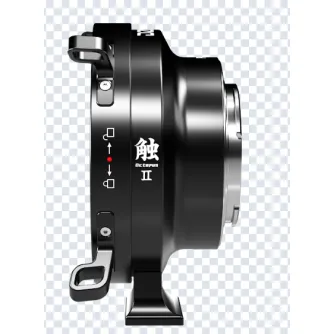 DZOFILM Octopus Adapter II PL-E melns sānskats, kas parāda metāla konstrukciju, vadības pogas un PL-montāžas savienojumu kino objektīviem uz Sony E-montējam kamerām.