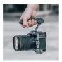Falcam F22 portatīvais augšas rokturis ar ergonomisku Micarta virsmu, piestiprināts pie kameras kārbas, piemērots rokmāju filmēšanai un papildierīču montāžai