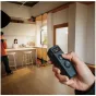Беспроводной пульт Falcam Move LightGo с джойстиком и LCD-дисплеем, удерживаемый в руке для точного управления регулируемыми системами в студии