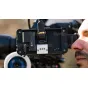 SmallHD DCA5 adapteris ar D-Tap ievadu un LP-E6 tipa izvadniecību, piemērots 500/700 sērijas monitoriem, kas darbojas no profesionālām bateriju sistēmām, piemēram, Anton Bauer vai IDX