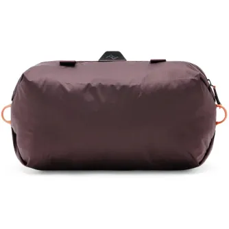 Peak Design Shoe Pouch eclipse maroon waterproof pouch with UltraZip closure, rear view
