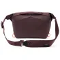 Бордовая сумка Peak Design Everyday Sling V2 3L с минималистичным дизайном, мягким плечевым ремнем, регулируемой пряжкой и магнитной застежкой UltraZip.