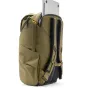 Рюкзак Peak Design Everyday Backpack V2 30L оливковый зеленый вид сбоку с открытым отсеком для ноутбука и системой MagLatch