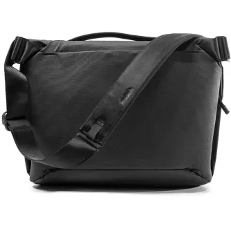 Peak Design Everyday Messenger V2 13L black bag with weatherproof 400D recycled nylon, padded shoulder strap, and secure MagLatch closure