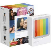 Компактный принтер Polaroid Pocket Photo Printer Hi‑Print 3×3 с 10 листами, белый принтер с экраном, показывающим радужные полосы, распечатанное квадратное фото пары, упаковка с яркими образами и иконками печати, рамки и отображКомпактный принтер Polaroid Pocket Photo Printer Hi‑Print 3×3 с 10 листами, белый принтер с экраном, показывающим радужные полосы, распечатанное квадратное фото пары, упаковка с яркими образами и иконками печати, рамки и отображ