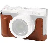SmallRig brown leather half case for Panasonic LUMIX L10 featuring a built-in grip, tripod mount, and open bottom for easy battery access.SmallRig brown leather half case for Panasonic LUMIX L10 featuring a built-in grip, tripod mount, and open bottom for easy battery access.