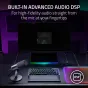 Динамический микрофон Razer Seiren V3 Pro черного цвета с USB-C, капсюлем 30 мм, DSP, противоветровым фильтром и подсветкой Razer Chroma RGB, подключенный к ноутбуку для высококачественного стриминга и подкастинга.
