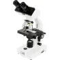 Микроскоп Celestron Labs CB1000CF с черной бинокулярной головкой, четырьмя ахроматическими объективами (4x, 10x, 40x, 100x), регулируемой LED-подсветкой, механической столешницей и диафрагмой.