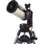 Телескоп Celestron NexStar Evolution 9.25 Edge HD на черном штативе с пультом управления, белая труба с черными акцентами и красным кольцом регулировки.