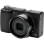 Адаптер NISI для объектива Ricoh GR IIIx (49 мм) с текстурированным захватом и гравировкой 'GR LENS f=26.1mm 1:2.8', установленный на корпус камеры Ricoh GR IIIx с прикрепленной крышкой объектива.