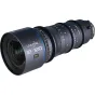 Laowa Ultima S35 Lite 12-120mm T4 kino lēns ar Arri PL montāžu, zilu akcentu gredzenu, priekšējo elementu un 8K ULTRA HD marķējumu, redzams tuvplānā sānu skatā.