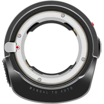 Laowa Megadap Leica M uz Canon RF Autofocus Adapter - Elektroniskais adapteris, kas nodrošina autofokusa funkcionalitāti Leica M objektīviem Canon RF kamerās, ar programmatūras atjauninājumiem un uzlabotu AF veiktspēju.