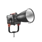Godox KNOWLED MG4KR RGB LED gaisma ar MGR20 reflektoru, 4K HMI spilgtums, 1800K-10000K CCT diapazons un IP65 aizsardzība pret apstākļiem profesionālai fotografēšanai un videokūšanai.