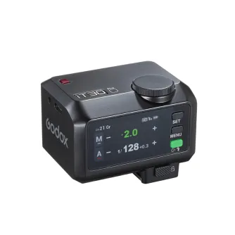 Godox iT30Pro L Black iFlash TTL Camera Flash ar digitālo displeju, rotējošo pogu un iestatījumu taustiņiem, uzstādīts uz karstās pēdas ar redzamām saskarnēm un sarkano indikatora gaismu.