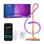 LEPRO TB2 RGB galda lampa ar muzikālas nots dizainu rozā, purpura un oranžās krāsās, ar dinamisku RGBIC apgaismojumu un mūzikas sinhronizāciju, kopā ar iepakojumu, viedtālruni, kas rāda saskarni, baltu barošanas adapteri un Eiro
