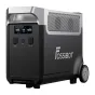 Портативный аккумулятор FOSSIBOT FB3840 емкостью 3840Wh с несколькими выходными портами и цифровым дисплеем для отображения состояния батареи.