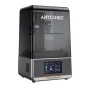 Anycubic Photon Mono M7 3D prīntārs ar caurspīdīgu korpusu un digitālo ekrānu, kas rāda 3D modeli
