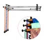 Neewer 3-Roller Manual Background Support System ar regulējamiem sudraba stieņiem, ķēdes un zobratu montāžu, lai nodrošinātu vienmērīgu fona kustību.