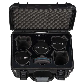 Irix Cine Lens Entry Set MFT Metric atvērts cietais korpuss ar trim T1.5 objektīviem (21mm, 30mm, 45mm) un filtru piederumiem filmēšanai