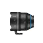 Irix Cine Lens Entry Set Canon EF Metric ar 21mm T1.5 objektīvu, detalizētām atzīmēm un zilām akcentiem.