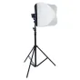 NANLITE Lantern-Softbox LT-FMM-60 sfērisks softbox uz melna statīva, nodrošinot vienmērīgu, mīkstu un omnidirektīvu apgaismojumu NANLITE Forza 60/60B LED gaismām