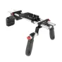 Shape Canon C200 Shoulder Mount (C200SM) с 15‑мм стержнями, быстрорегулируемыми ручками, мягкой плечевой поддержкой и ЧПУ обработанным алюминием, полностью собранный на белом фоне