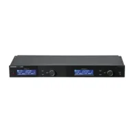 Shure SLXD4Q+ S50 digitālais 4‑kanālu platjoslas saņēmējs ar diviem LCD ekrāniem, vadības pogām un barošanas slēdzi, prezentēts kompakta 19 collu rāmja dizainā.Shure SLXD4Q+ S50 digitālais 4‑kanālu platjoslas saņēmējs ar diviem LCD ekrāniem, vadības pogām un barošanas slēdzi, prezentēts kompakta 19 collu rāmja dizainā.