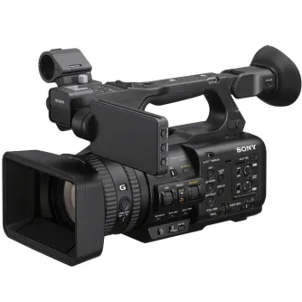 Камкордер Sony HXR-NX800 с 20x G объективом, электронным видоискателем, верхней ручкой и боковой панелью с переменным ND-фильтром, AI-автофокусом и портами для живого стриминга.