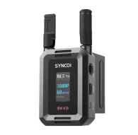 Kompaktā SYNCO XVision HD bezvadu video transmītātoris ar divām antennām, priekšējā LCD rāda 1080P 60 FPS, sānu USB-C un 5V IN portus.Kompaktā SYNCO XVision HD bezvadu video transmītātoris ar divām antennām, priekšējā LCD rāda 1080P 60 FPS, sānu USB-C un 5V IN portus.