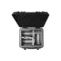 Atvērta Aputure Spotlight Mount II 3‑objektīvu cietā kaste ar pielāgotu putu iekšpusi, kas satur trīs Spotlight Mount II objektīvus un Iris, izturīga melna aizsargkaste, kas nodrošina organizētu transportēšanu četru objektīvu ko