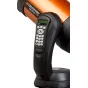Ручной контроллер Celestron NexStar с USB-подключением, смонтированный на оранжевом телескопе NexStar 8se, с 16-символьным LCD-дисплеем и множеством кнопок.
