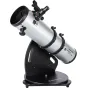 Celestron StarSense Explorer 150mm Dobsonian telescope со смартфонным доком, серебряной оптической трубой, черной настольной базой и аксессуарами на чистом белом фоне.