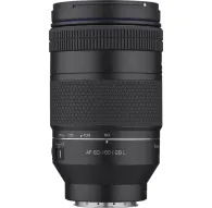 Samyang AF 60-180mm F2.8 L objektīva tuvplāns, kurā redzama zoom gredzens ar attāluma atzīmēm, fokusēšanas gredzens, priekšējais stikla elements un L-mount aizmugure, uzsverot profesionāla teleobjektīva iespējas.Samyang AF 60-180mm F2.8 L objektīva tuvplāns, kurā redzama zoom gredzens ar attāluma atzīmēm, fokusēšanas gredzens, priekšējais stikla elements un L-mount aizmugure, uzsverot profesionāla teleobjektīva iespējas.