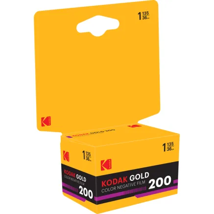 Eastman Kodak Gold 200 135-36 exp Carded