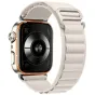 Tech-Protect zvaigžņu nylon watch strap ar elpojošu tekstila dizainu, ātri atbrīvojama sprādze, saderīgs ar Huawei Watch Fit 3/4/4 Pro/5/5 Pro, piestiprināts pie viedpulksteņa ar oranžu akcentu līniju.
