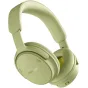 Bose QuietComfort 2. paaudzes bezvadu austiņas ar pārklātu galvaskausu, mīkstiem ausu spilventiņiem un redzamu Bose logotipu, eikalipta zaļā krāsā.
