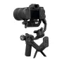 FeiyuTech Scorp-C rokas gimbals ar DSLR kameru, ergonomisks divu rokturu dizains, tālvadības pults, izklājamais statīvs un objektīva atbalsts, melna krāsa, līdz 2,5 kg slodze un 13 h akumulatora darbības laiks.
