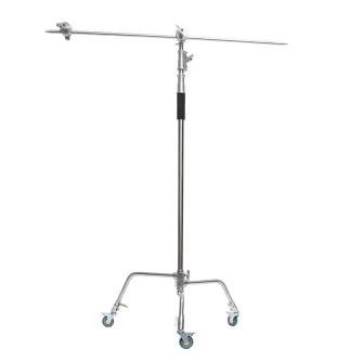Caruba C Stand ar boom roku un riteņiem LS 9W – izturīgs regulējams statīvs ar 100 cm boom roku un zilu riteņu, ideāli piemērots elastīgai apgaismojuma izvietošanai filmu un video uzņemšanā.