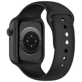 Tech-Protect melna silikona ģērboņa strapa ar stāvu nozaļu, regulējama pielāgojuma, kompatibilā ar Apple Watch 44‑49 mm, redzama atpakaļ no watcha