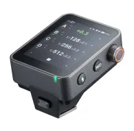 Godox X3Pro kompaktas bezlīdzīgs TTL spīdžu aktivizējs zaļām kamerām, 2,4‑inčas spāņu ekrāns, pēdējā knobs un šu mountas.Godox X3Pro kompaktas bezlīdzīgs TTL spīdžu aktivizējs zaļām kamerām, 2,4‑inčas spāņu ekrāns, pēdējā knobs un šu mountas.