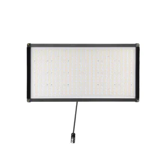 Godox UP150R LiteFavor 150 W slim LED panel light ar pilnkrāsu izšūtu, 20 400 lux uz 1 m, redzams frontā ar melnu krāmu un pievienotā kablu