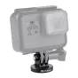 Черный Puluz 1/4 дюйм CNC монтирующий адаптер, прикреплённый к GoPro actions camera в защитном кейсе, на дисплее экрана отображается 4K 30W запись с таймером 00:05.